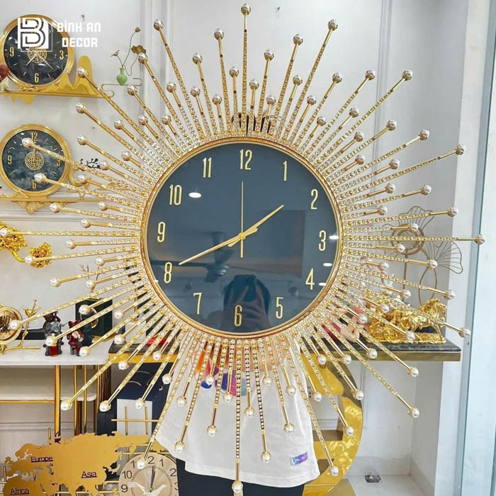 Đồng hồ treo tường phòng khách