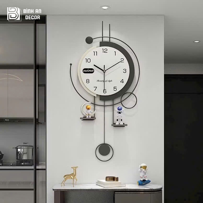 Lý do nên mua đồng hồ treo tường phi hành gia tại Bình An Decor
