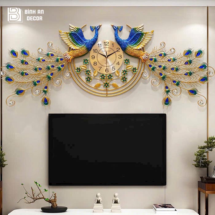 Đồng hồ chim công mang ý nghĩa phong thủy tốt lành